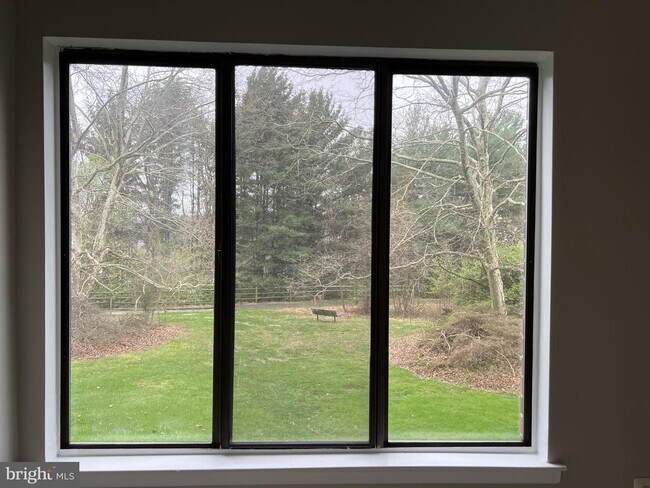 Building Photo - 8141 Needwood Rd