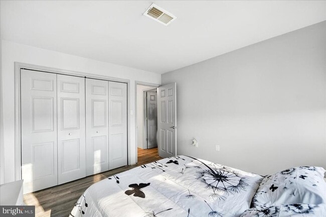 Building Photo - 4420 Briarwood Ct N