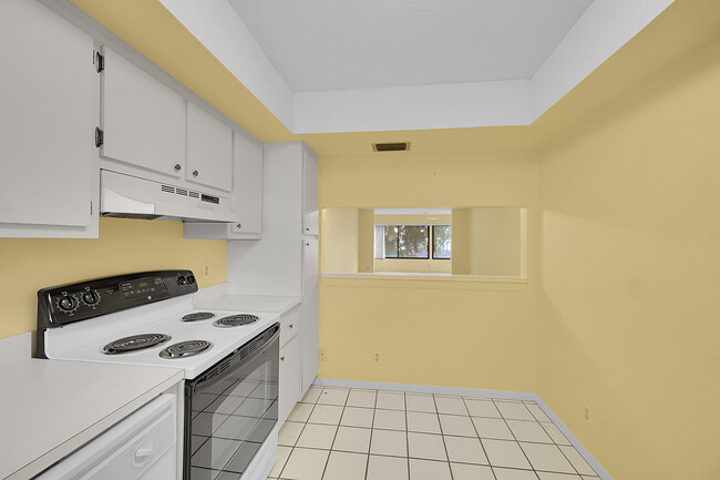 Building Photo - 3154 Via Poinciana
