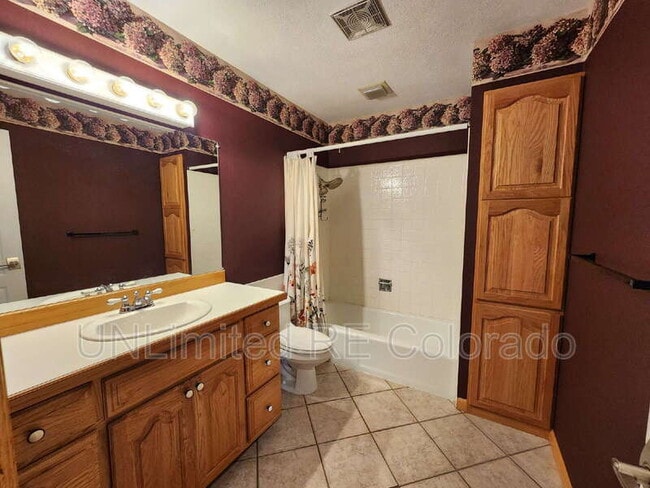 Building Photo - 5989 Eldridge Ct