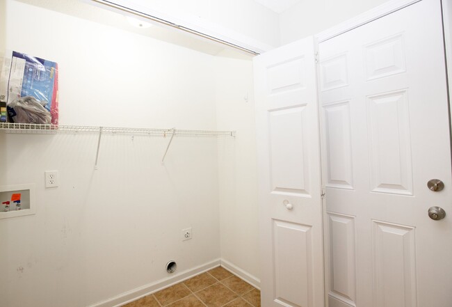 Building Photo - "Charming 4-Bedroom Home with Granite Coun...