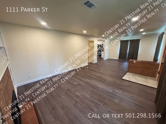 Building Photo - 1111 Parker St
