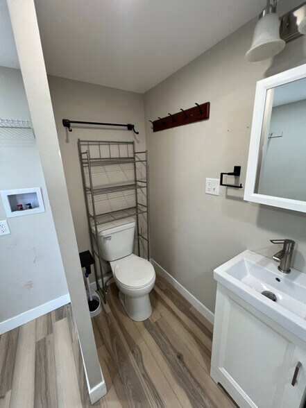 Building Photo - 139 Whiley Ave