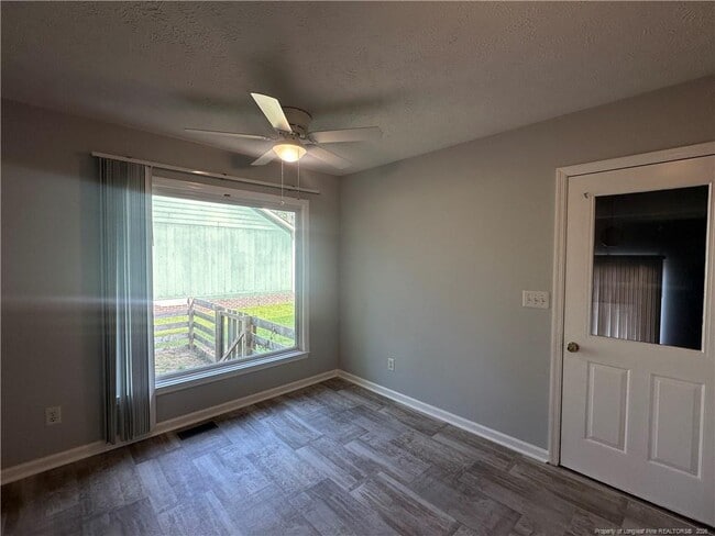 Building Photo - 9598 Holbrook Ln