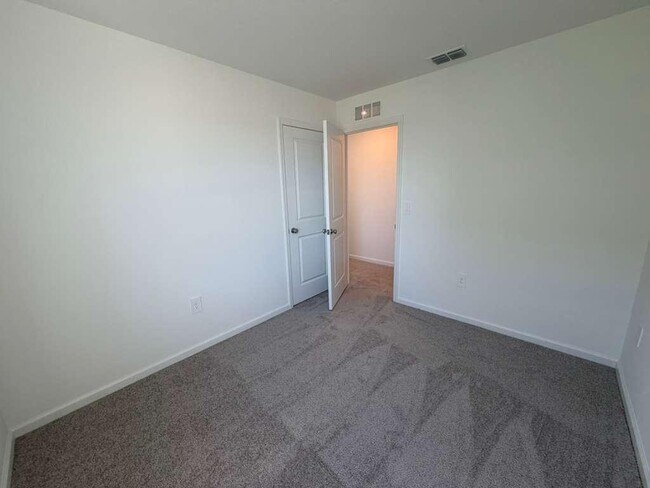 Building Photo - 7194 SW 91st Ln