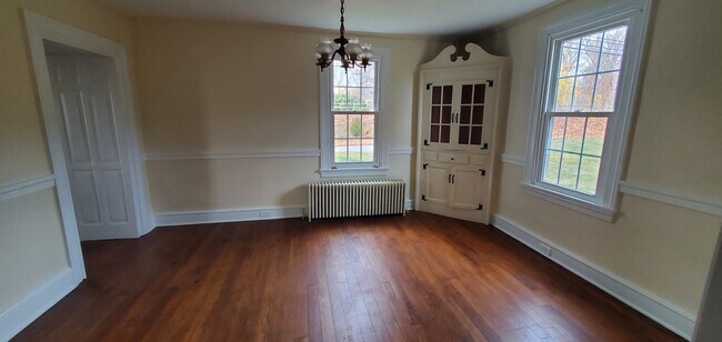 Building Photo - 159 Limerick Center Rd