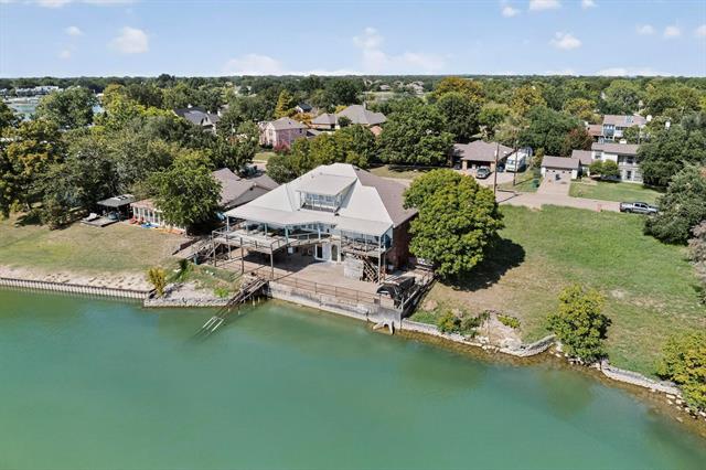 Building Photo - 213 Scenic Dr