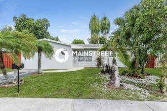Building Photo - 3 Bedroom Pet-Friendly Home in Sunrise, FL with Main Street Renewal