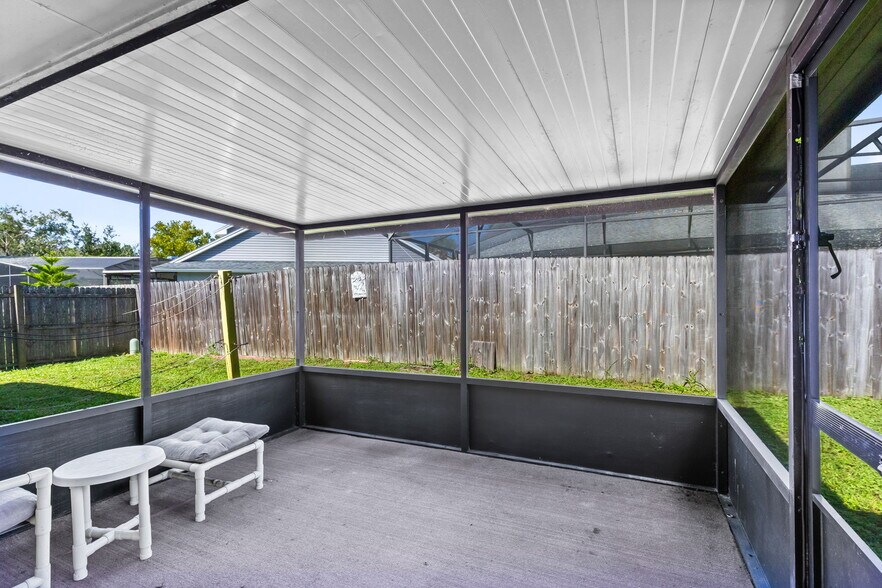 Building Photo - 738 Rosalie Way