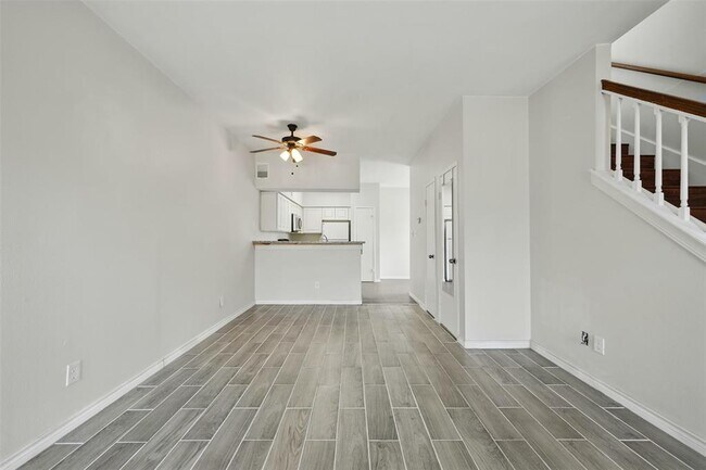 Building Photo - 2626 Holly Hall St