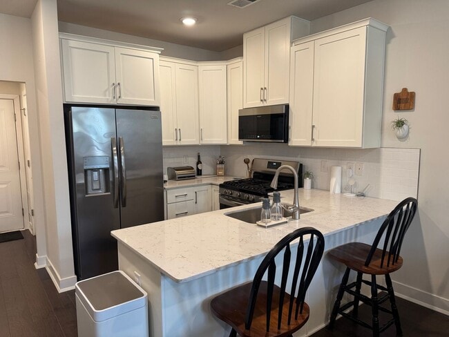 Building Photo - Beautiful SteelPointe 2 Bedroom 1.5 Bath Townhome for Rent in Phoenixville $2,690/month