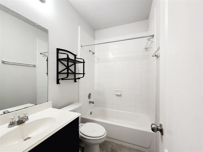 Building Photo - 5131 Spring Terrace Ln
