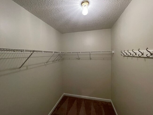 Building Photo - Briarwood West Sudvision - Stainless Steel...