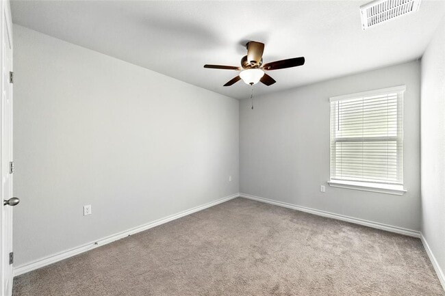 Building Photo - 11921 Cimaizon Dr