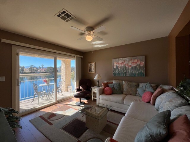 Building Photo - 2521 Seascape Dr