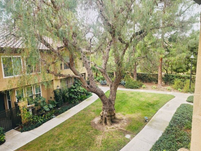 Building Photo - 105 Night Heron Ln