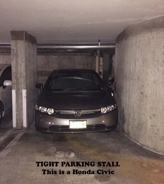 Tight Parking Stall - 2439 Kapiolani Blvd