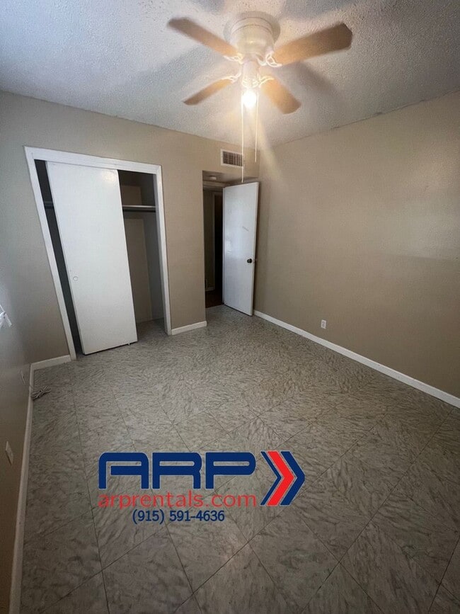 Building Photo - Beautiful North Central Home