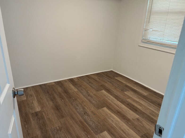 Building Photo - 126 Fronefield Ave