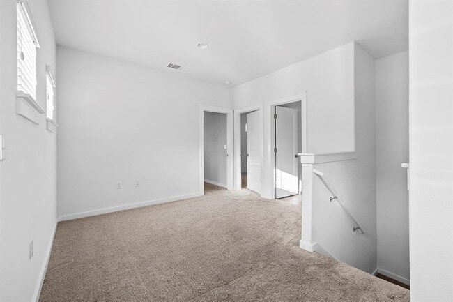 Building Photo - 6800 Menchaca Rd