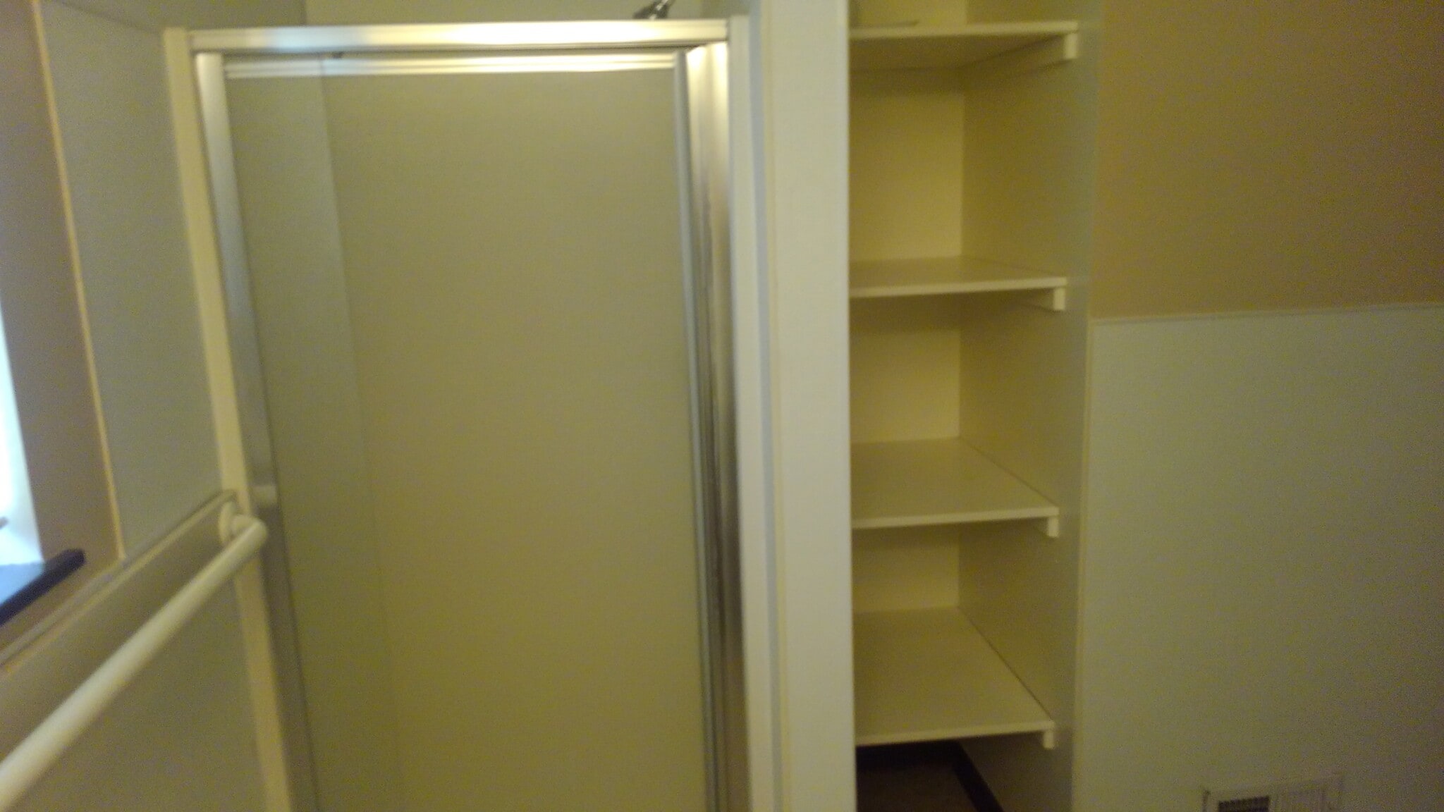 Shower stall - 1318 Albert Ave