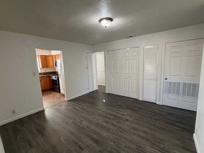 Building Photo - Now available 3 Bedroom | 2 bath home in t...
