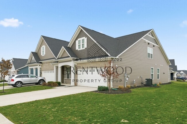 Building Photo - 3 Bed/3 Bath Home with Sunroom in Miller’s Walk – Noblesville