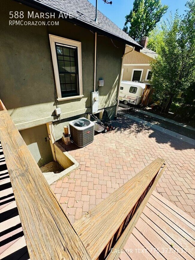 Building Photo - 588 Marsh Ave