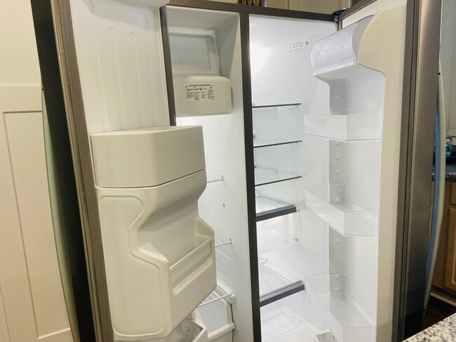 Building Photo - 900 Adams Rd