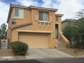 Building Photo - IMPECCABLE 2-STORY IN FANTASTIC NEIGHBORHOOD!