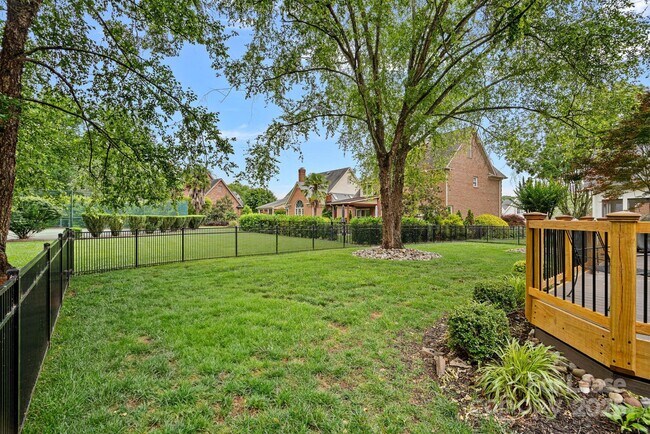 Building Photo - 16506 Morecambe Dr
