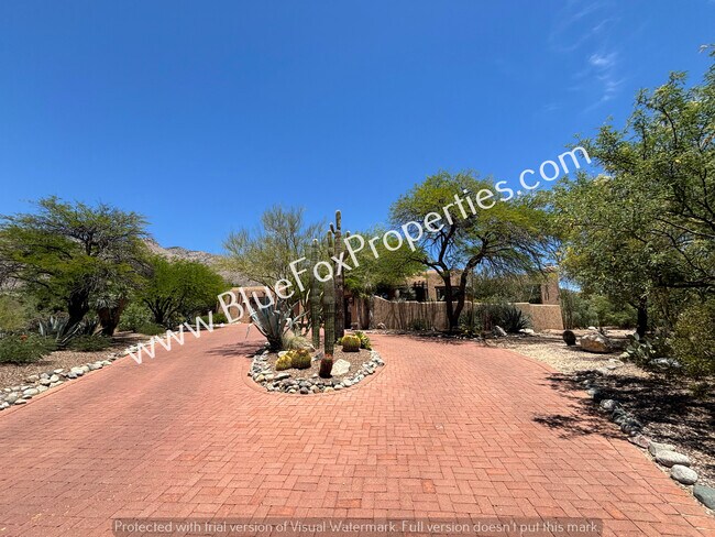 Building Photo - 5661 E Shadow View Ct
