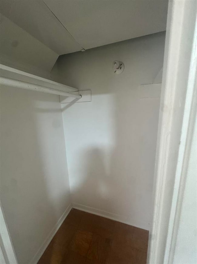 Building Photo - 3726 Bowling Ln