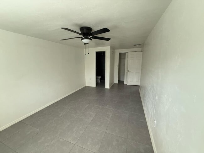 Building Photo - 3917 S Liberty Ave