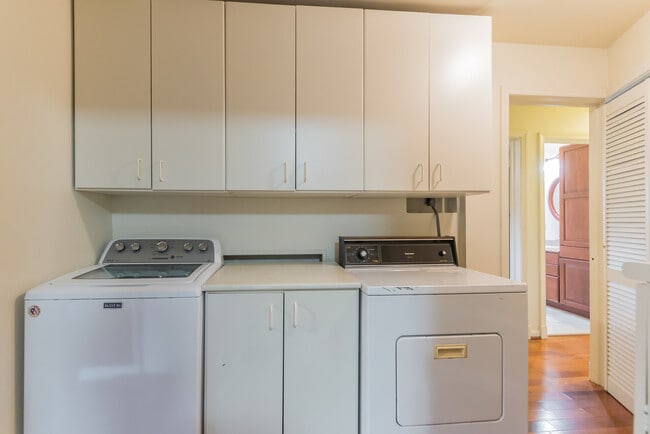 Building Photo - Fantastic Ranch in Convenient Location!