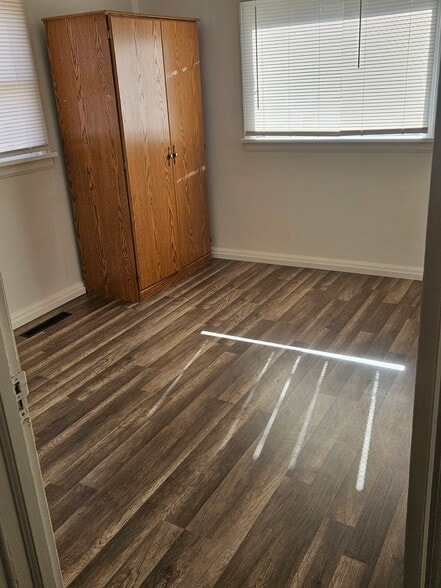 Building Photo - 1037 2nd St