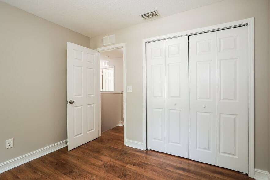 Building Photo - 8106 Byrd Landing Ct