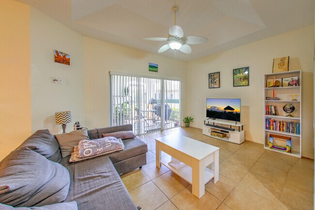 Building Photo - 1829 Sandhill Crane Dr