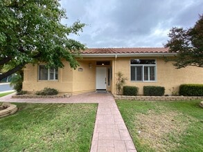 Building Photo - Spacious 3 Bedroom, 2 Bath located in Treasures of Caste Creek Community!