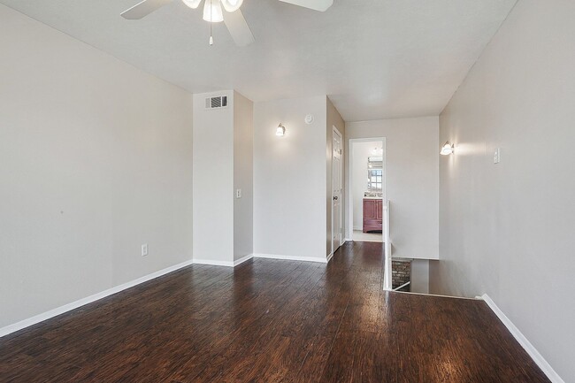 Building Photo - Nicely Renovated 1Bd in Metairie Off W. Na...