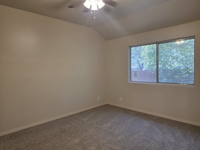 Building Photo - 11602 Maybach Dr