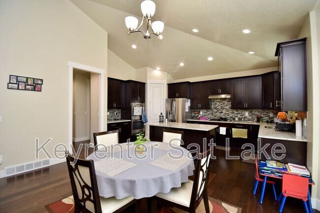 Building Photo - 2101 Plum Harvest Way