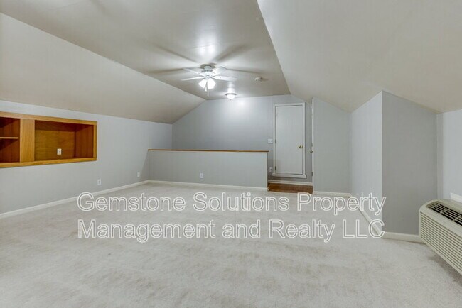 Building Photo - 2214 Falcon Creek Dr