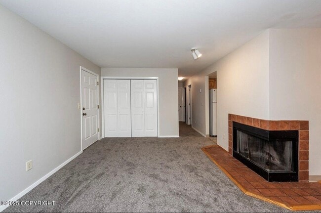 Building Photo - 7210 Bearfoot Dr