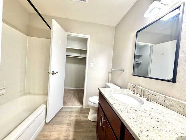 Building Photo - Quiet & Private Condo Retreat in the Heart...