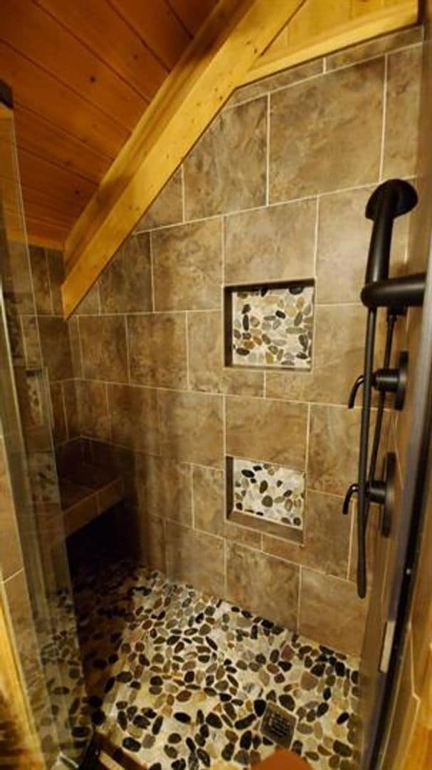 Building Photo - Gorgeous Log Home in Hurricane