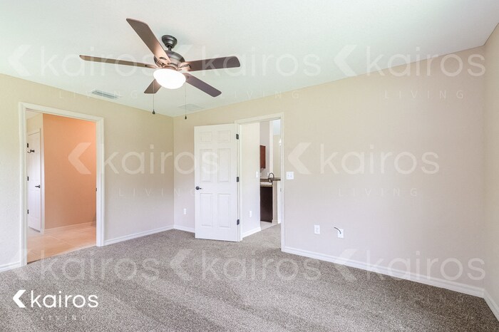 Building Photo - 419 Marion Oaks Pass