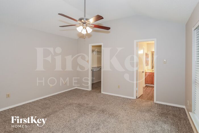 Building Photo - 2106 Stein Way