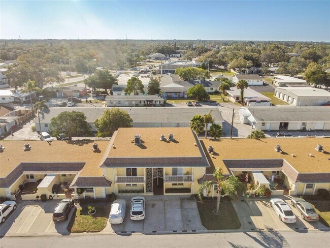 Building Photo - 610 Indian Rocks Rd N