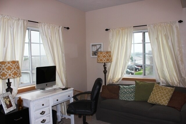 Building Photo - $1,450 | 3 Bedroom, 2 Bathroom Condo | Pet Friendly* | Available for July 1st, 2026 Move In!